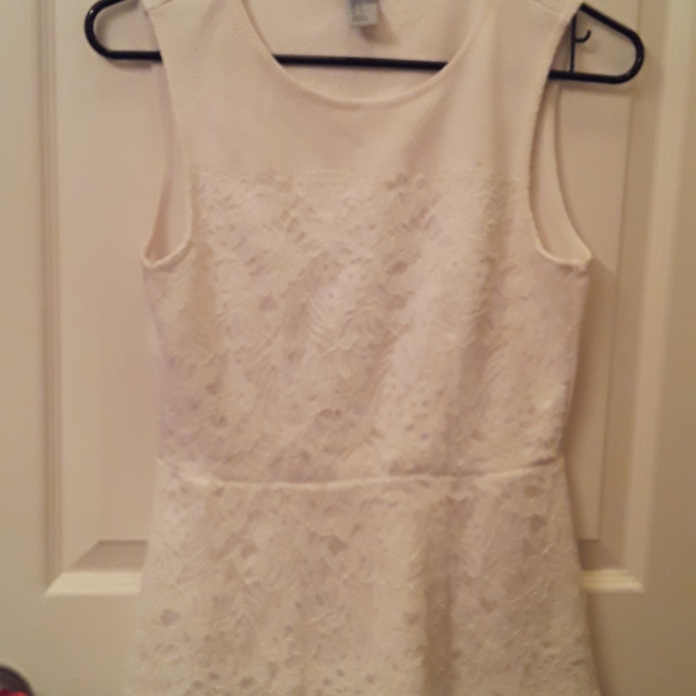 Top - Picture 2 of 2